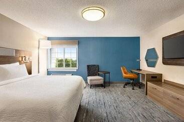 هتل Holiday Inn Express   Bowling Green, An Ihg