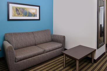 هتل Holiday Inn Express Montgomery East I 85, An Ihg