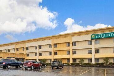 هتل La Quinta Inn By Wyndham Auburn Worcester