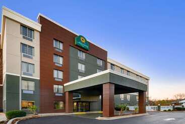 هتل La Quinta Inn By Wyndham North Myrtle Beach