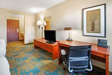 هتل La Quinta By Wyndham Albuquerque Journal Ctr Nw