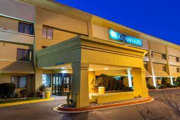 هتل La Quinta By Wyndham Albuquerque Journal Ctr Nw
