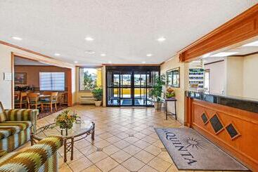 هتل La Quinta By Wyndham Albuquerque Journal Ctr Nw
