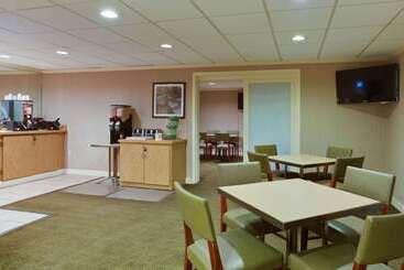 هتل La Quinta By Wyndham Lakeland East