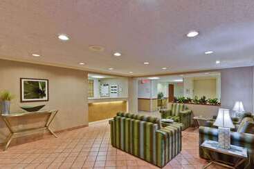 هتل La Quinta By Wyndham Lakeland East
