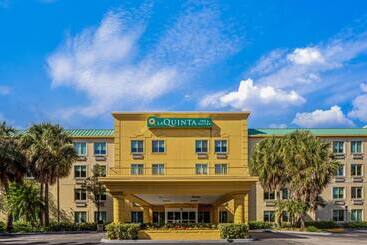 هتل La Quinta By Wyndham Miami Cutler Bay