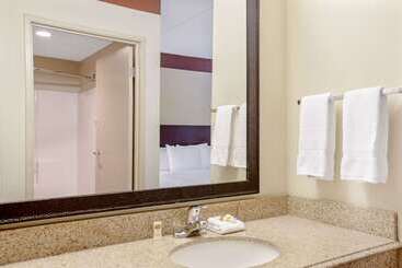 هتل La Quinta By Wyndham Miami Cutler Bay