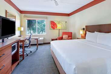 هتل La Quinta By Wyndham Miami Cutler Bay