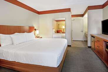 هتل La Quinta By Wyndham Miami Cutler Bay