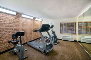 هتل La Quinta By Wyndham Nashville Airport