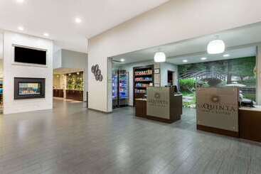هتل La Quinta By Wyndham Rockford