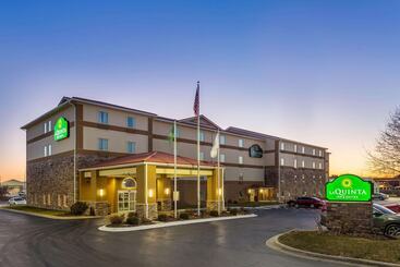هتل La Quinta By Wyndham Rockford