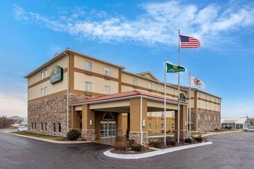 هتل La Quinta By Wyndham Rockford