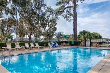 هتل Spark By Hilton Savannah Midtown