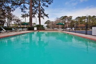 هتل Spark By Hilton Savannah Midtown