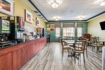 هتل Quality Inn Poughkeepsie