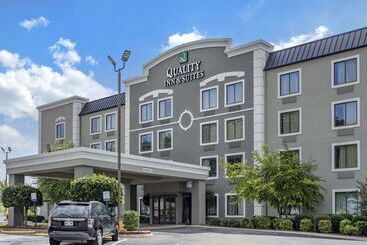 هتل Quality Inn & Suites