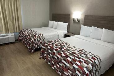 هتل Red Roof Inn Flint