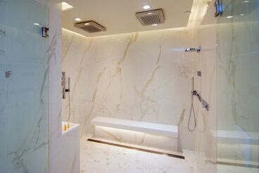 هتل The Benson Portland, Curio Collection By Hilton
