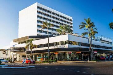 هتل The Benson Portland, Curio Collection By Hilton