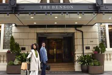 هتل The Benson Portland, Curio Collection By Hilton