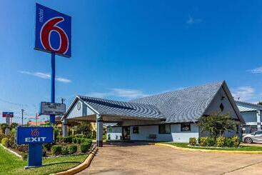 Motel 6 Alvin, Tx
