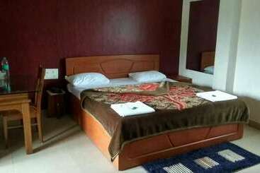 هتل Le Pearl Girija Resorts