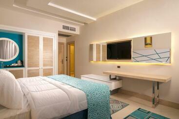 Gravity Hotel & Aqua Park Sahl Hasheesh Families And Couples Only