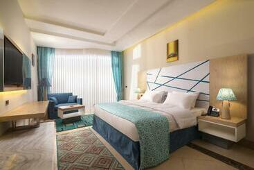 Gravity Hotel & Aqua Park Sahl Hasheesh Families And Couples Only