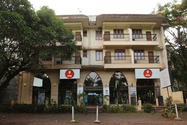 هتل Bardays Inn By Oyo Rooms