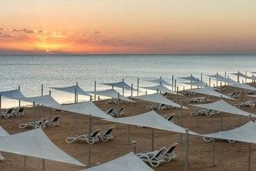 Gravity Hotel & Aqua Park Sahl Hasheesh Families And Couples Only
