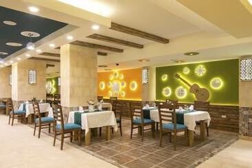 Gravity Hotel & Aqua Park Sahl Hasheesh Families And Couples Only