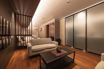 هتل Grand Base Iolani