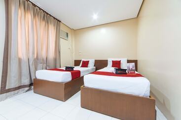 ホテル Reddoorz Near Olongapo Bus Terminal