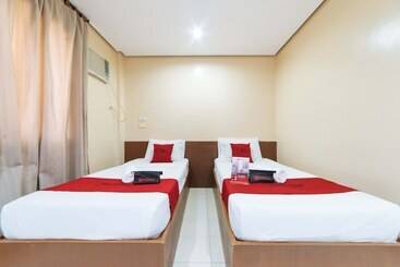 ホテル Reddoorz Near Olongapo Bus Terminal