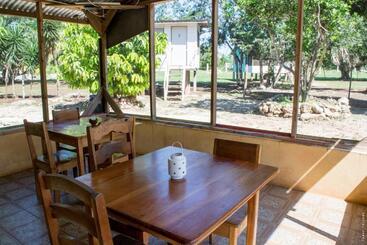 هاستل Horse Cottage