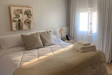 هتل Casa Lola