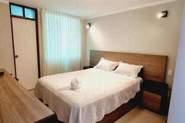 پانسیون Hostal Montalvo