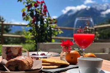 هتل Hirondelle Locanda