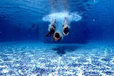 Отель La Piscine
