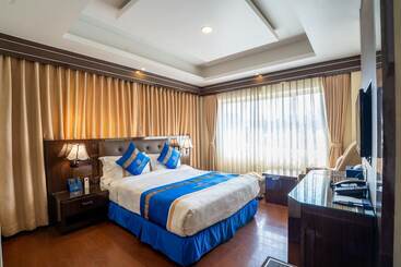 هتل Shangrila Blu
