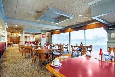 هتل Suburban Studios I80 Grand Island