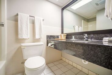 هتل Suburban Studios I80 Grand Island