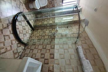 تختخواب و صبحانه Jaromax Palace