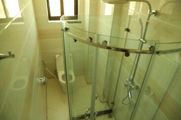 تختخواب و صبحانه Jaromax Palace