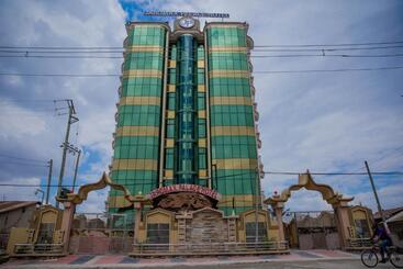 تختخواب و صبحانه Jaromax Palace