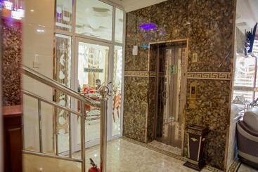 تختخواب و صبحانه Jaromax Palace