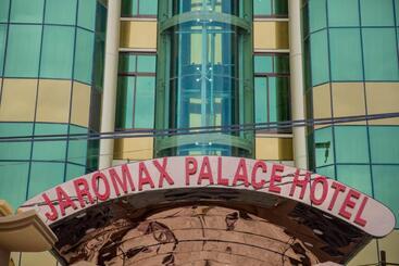 تختخواب و صبحانه Jaromax Palace
