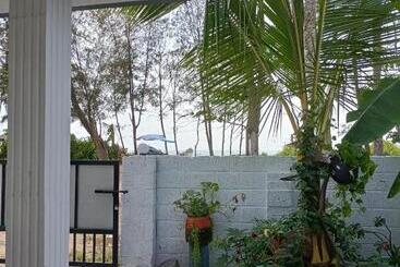 تختخواب و صبحانه Kadalamma Beach Homestay