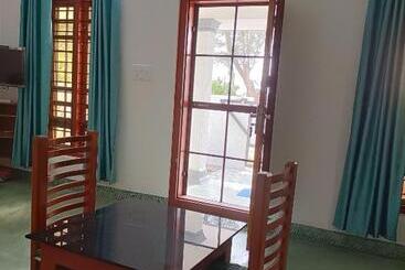 تختخواب و صبحانه Kadalamma Beach Homestay